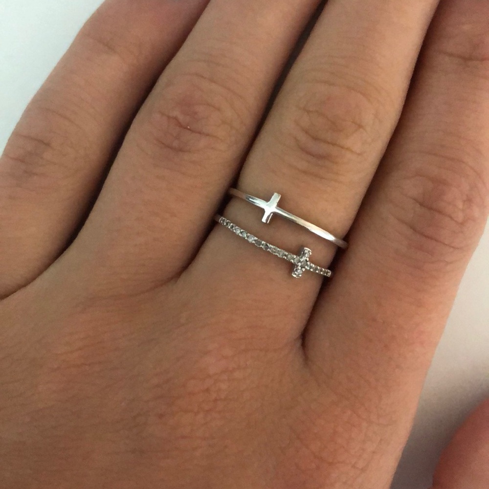 Sterling silver & diamond ring